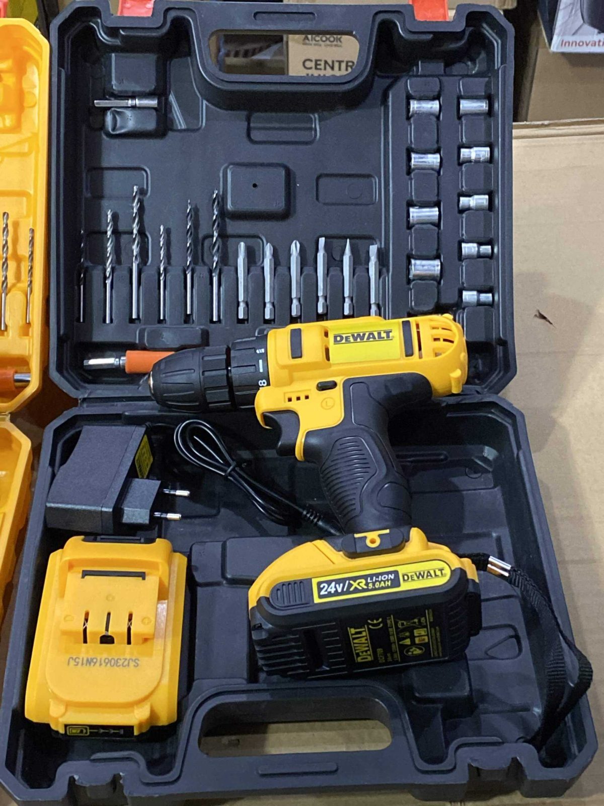 Dewalt (made in USA) rechargeable drill machine 24 v