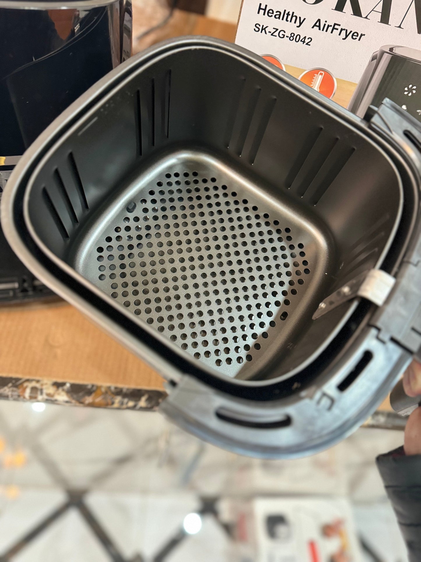 Sokany 8L Mobile controlled Air Fryer