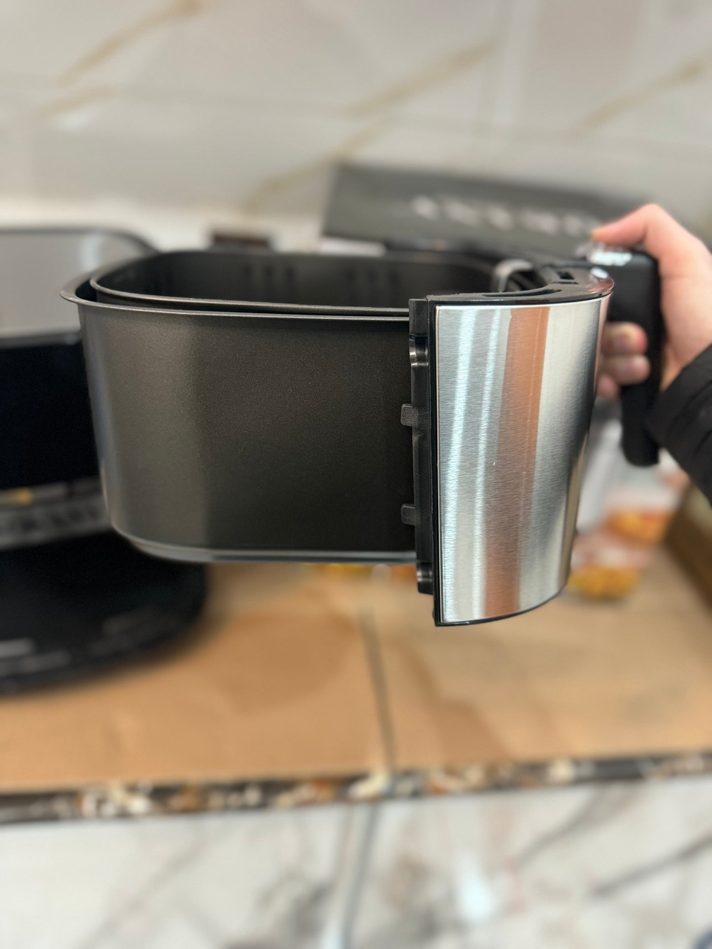 Sokany 8L Mobile controlled Air Fryer